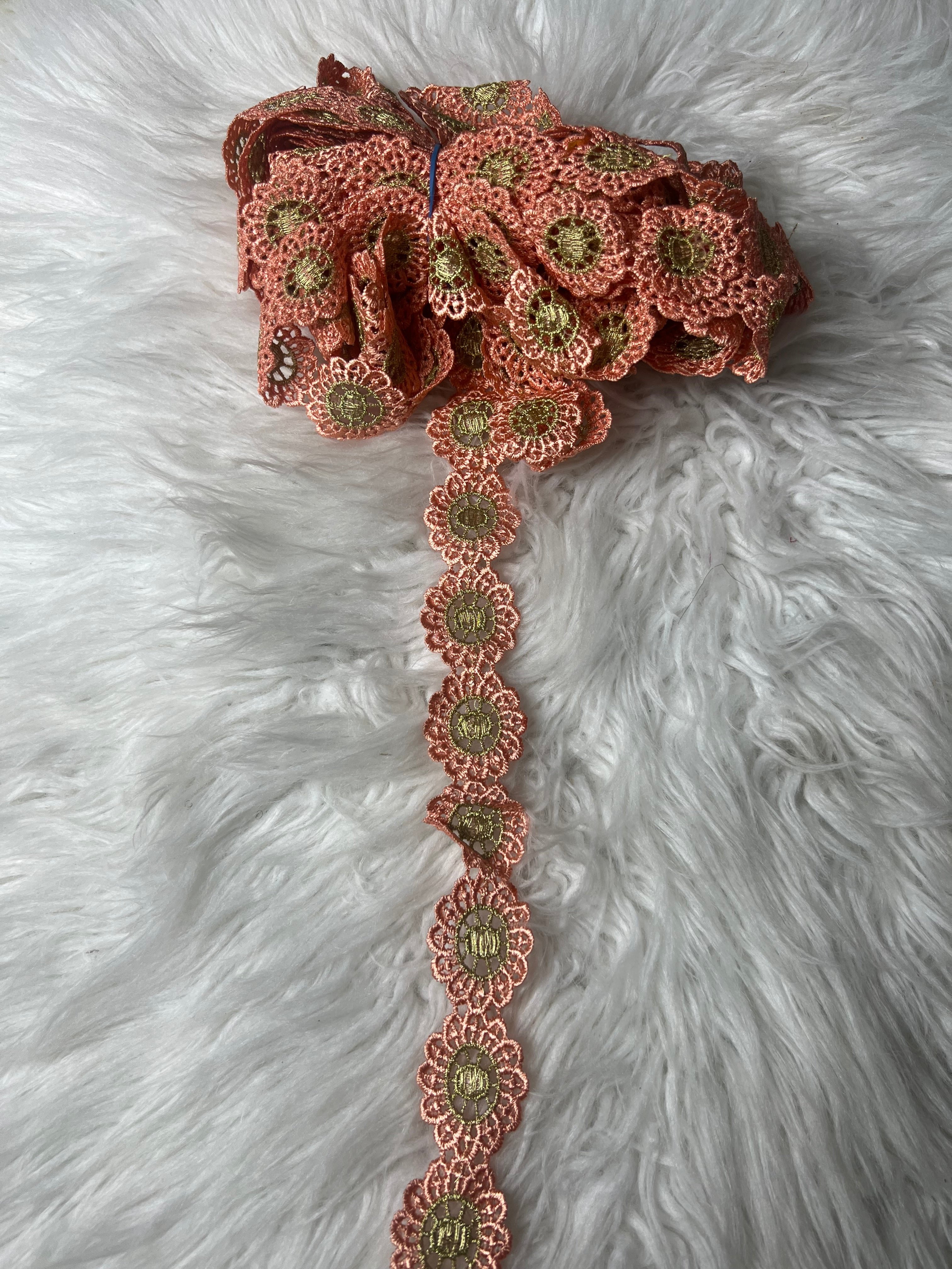 Daisy Flower Crocheted Lace Fabric Ribbon Trims Wide 1inch for DIY Sewing Garments Accessories-Lace Trim Fabric for DIY Decorative Sofa, Curtain, Bedding, Clothes Edge Wrapping-Lace Tape Crafts sale by yard