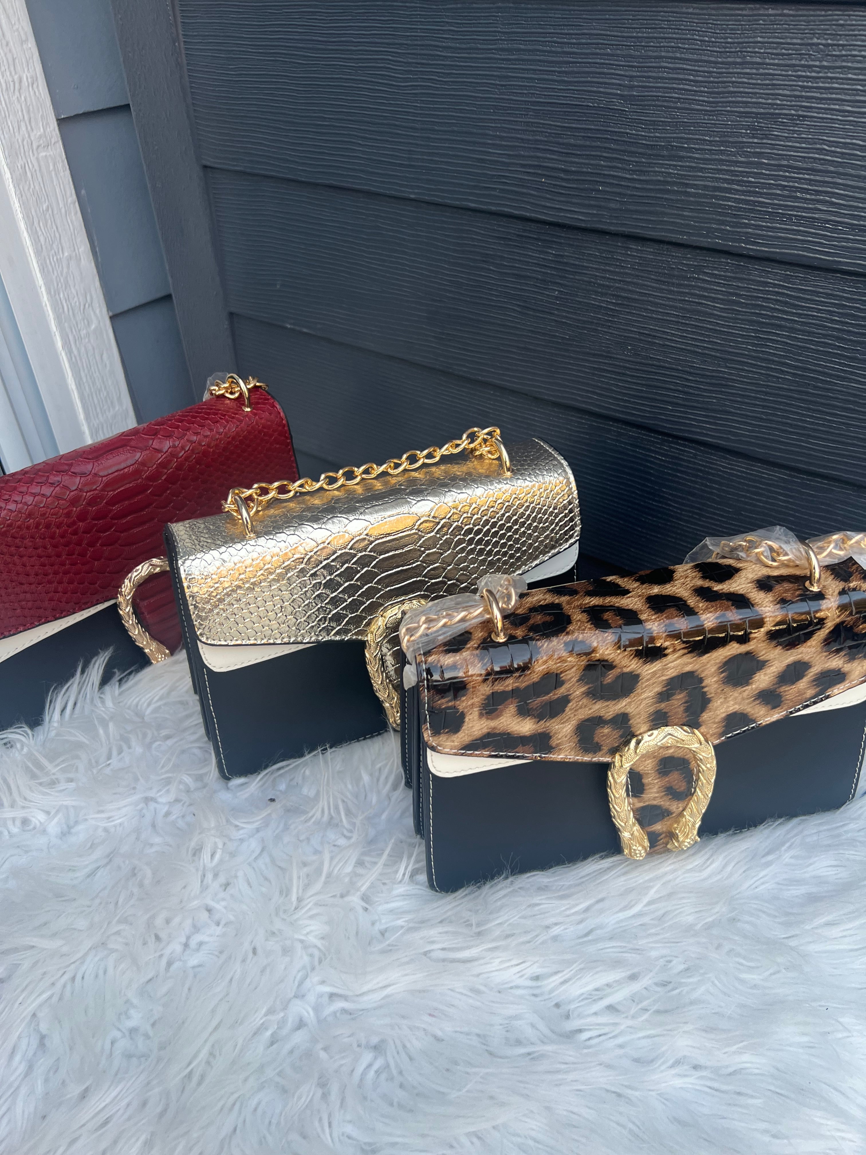 Leopard Shiny Croc Flap Women’s Shoulder Bag with Luxury Chain, Elegant Crocodile Pattern Purse, Trendy Designer Handbag, Faux Leather Bag