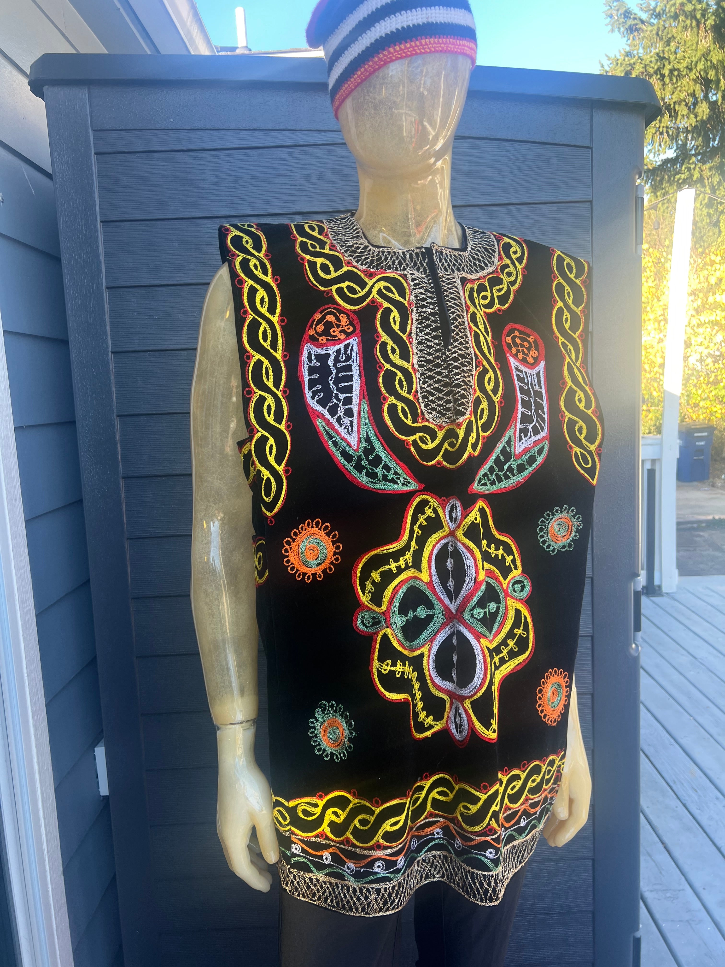 toghu traditional wear, bamenda, bamilike, Cameroon traditional wear