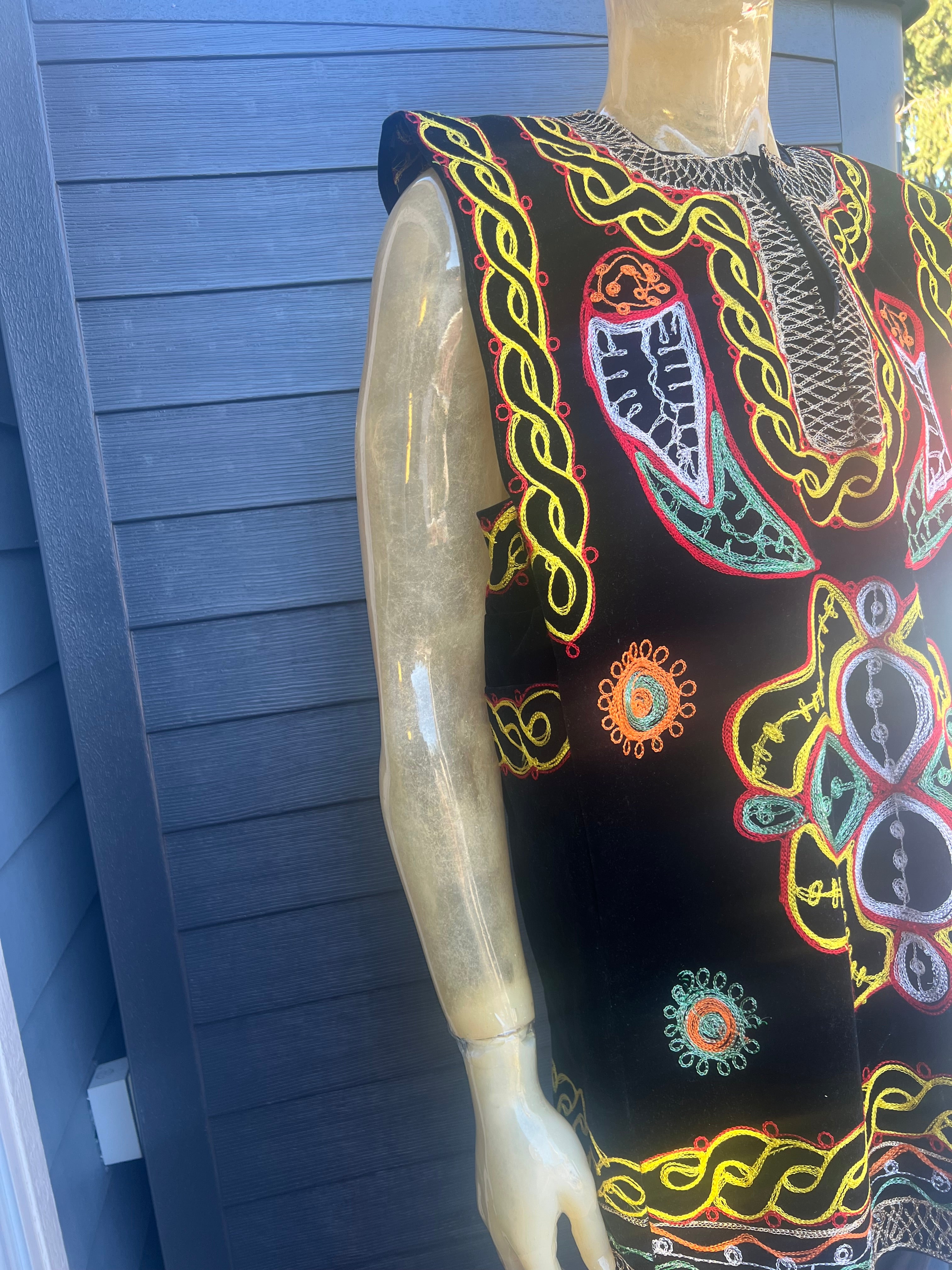 toghu traditional wear, bamenda, bamilike, Cameroon traditional wear