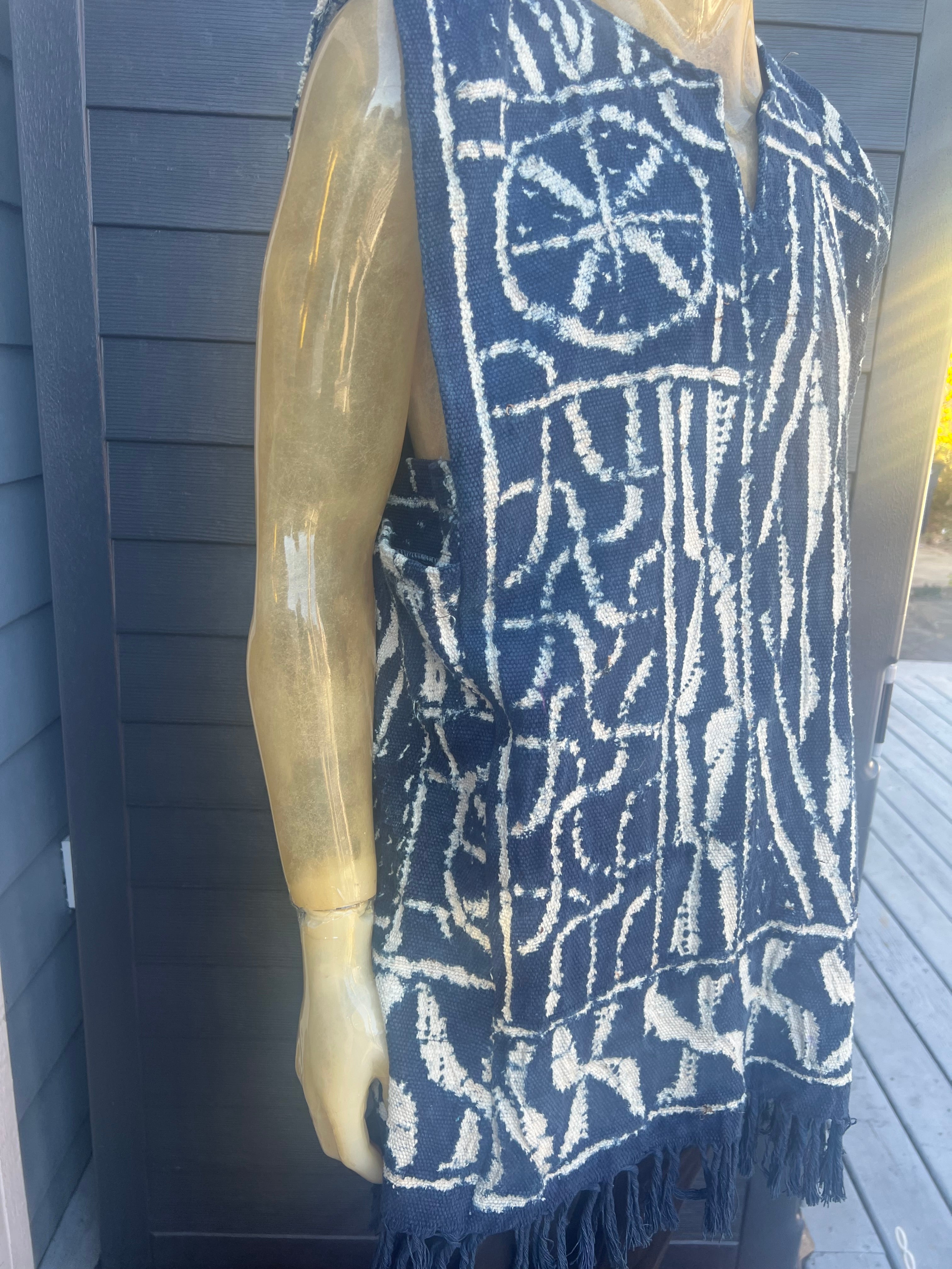 Ndop (Bamileke) tops/Bami/Indigo blue strip woven cloth/Resist dyeing/Rare fabric/Cameroon/Authentic/Vintage/Bamenda