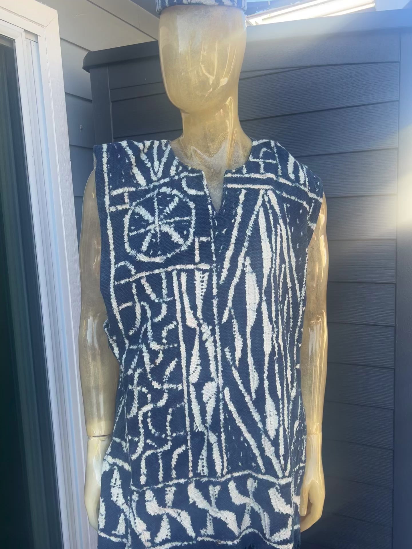 Ndop (Bamileke) tops/Bami/Indigo blue strip woven cloth/Resist dyeing/Rare fabric/Cameroon/Authentic/Vintage/Bamenda